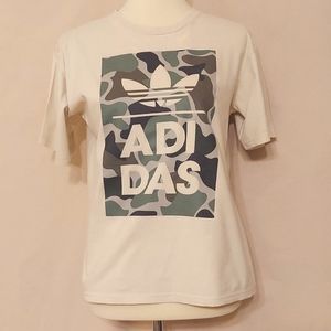‼️3 for $10‼️  Adidas Cream Camouflage Logo Short Sleeve T-shirt